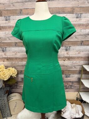 Tahari Green Textured Shift Dress With Zipper Detail 8P